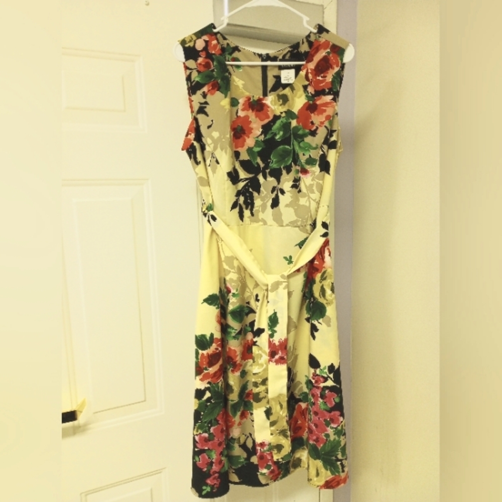 Floral Sleeveless Dress